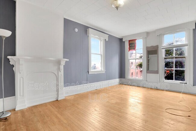 Building Photo - 200 W Martin St