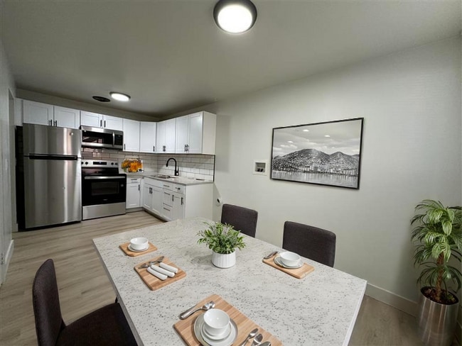 Building Photo - 1340 S 200 E