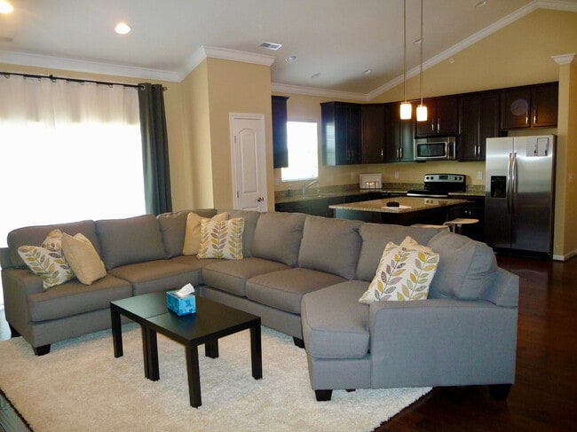 Living area and balcony - 3390 Wasson Rd