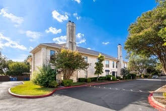 Building Photo - 2611 Eisenhauer Rd