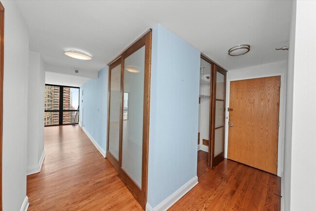 Foto del edificio - 1122 N Clark St