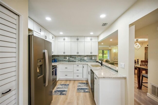 Building Photo - 5793 Avista Dr