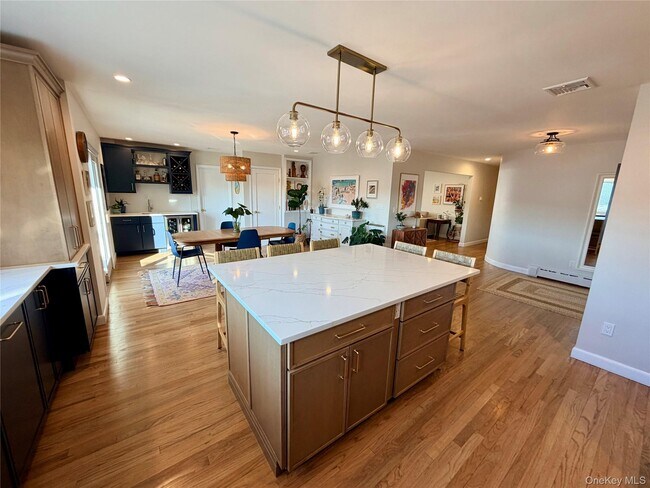 Foto del edificio - 214 National Blvd