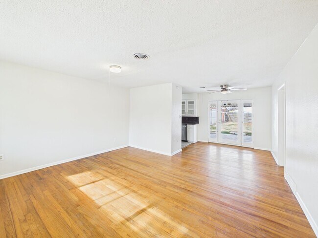 Foto del edificio - 2305 NW 43rd St