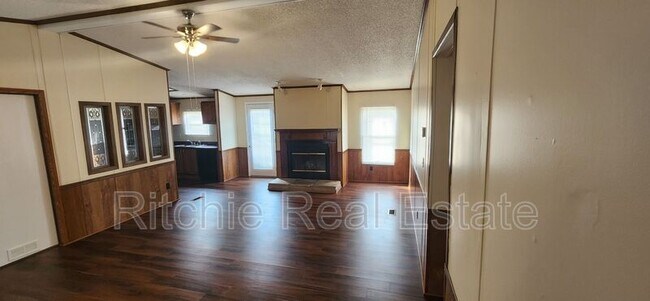 Building Photo - 21459 Highway 167
