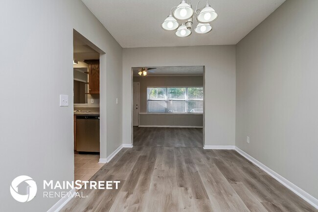 Foto del edificio - 13903 Briardale Ln