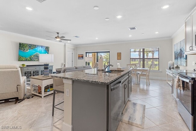 Foto del edificio - 6189 Harmony Dr