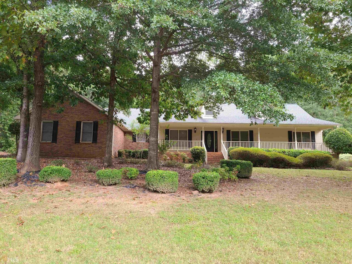 1356 Lake Forest Ln, McDonough, GA 30253 House Rental in McDonough