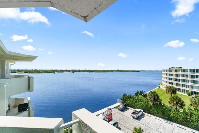 Foto del edificio - 2773 S Ocean Blvd