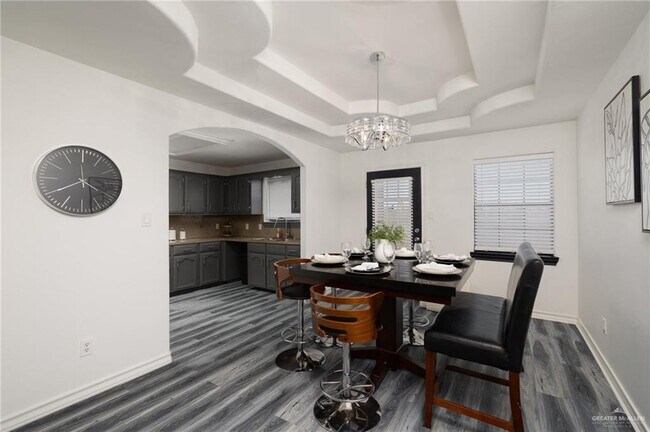 Foto del edificio - 16 Melanie Dr