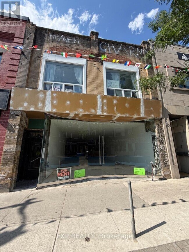 Building Photo - 2878 Dundas St W