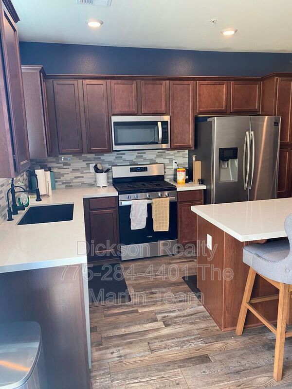 Building Photo - 5160 Ronald Stephen Circle