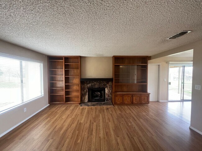 Foto del edificio - Golden Hills!