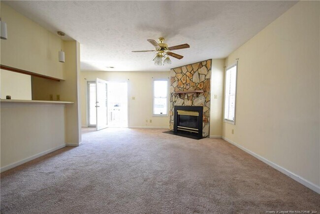 Foto del edificio - 2709 Preston Woods Ln