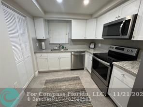 Foto del edificio - 100 NW 76th Ave