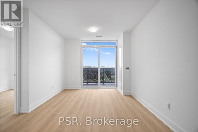 Photo du bâtiment - 2545-2545 Simcoe St N