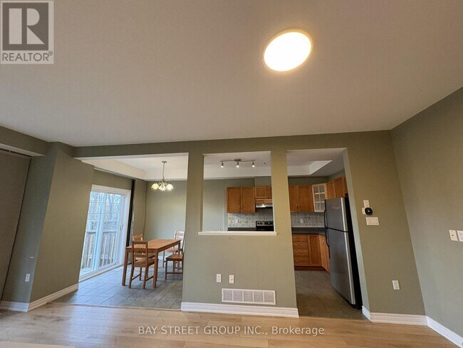 Building Photo - 60 Cloverleaf Dr
