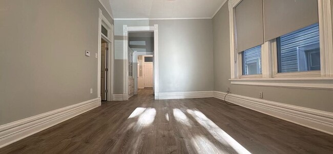 Foto del edificio - 3247 S Union Ave