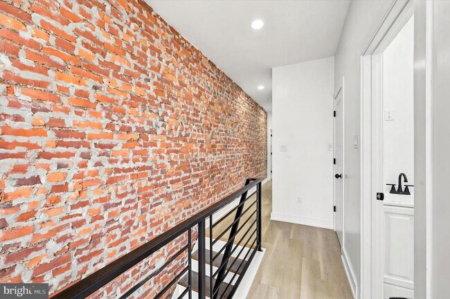 Building Photo - 4837 N 15th St