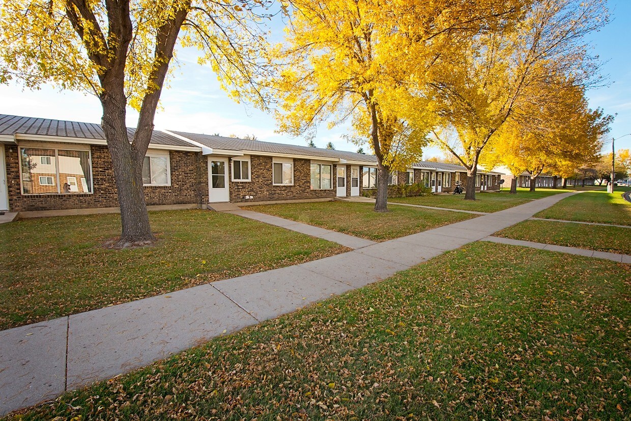 Primary Photo - Royal Suites