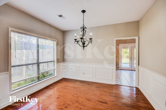 Foto del edificio - 753 Forest Lakes Dr