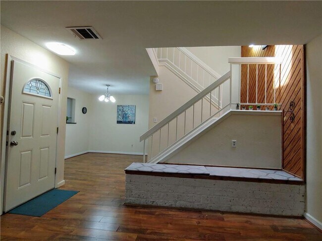 Foto del edificio - 8340 Fathom Cir