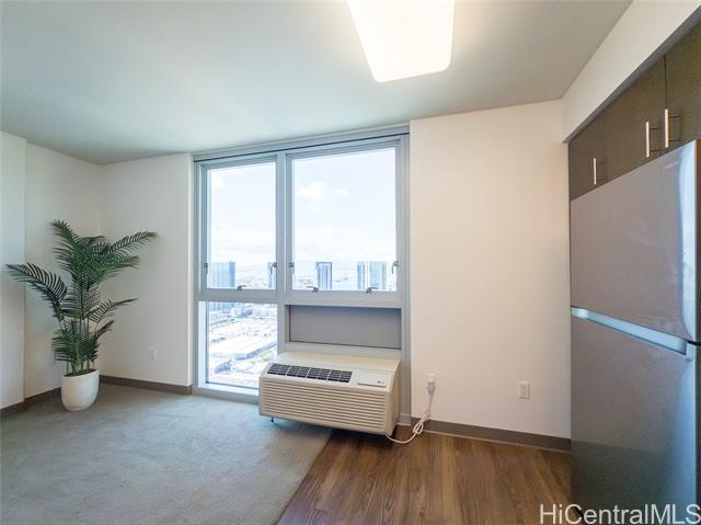 Building Photo - 988 Halekauwila St