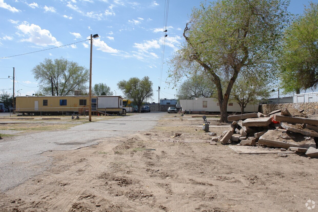 Foto del edificio - 7133 Alameda St