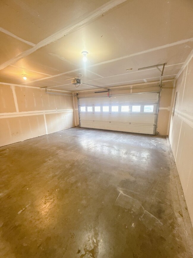 Foto del edificio - 3422/3424 Abbott St
