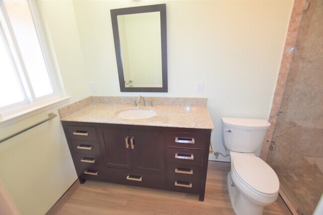 Foto del edificio - Beautiful 1,396 square foot home situated ...