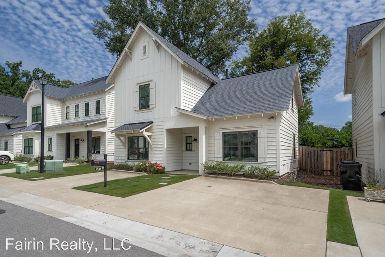 1512 Cottage Grv, Vestavia Hills, AL 35243 House Rental in Vestavia