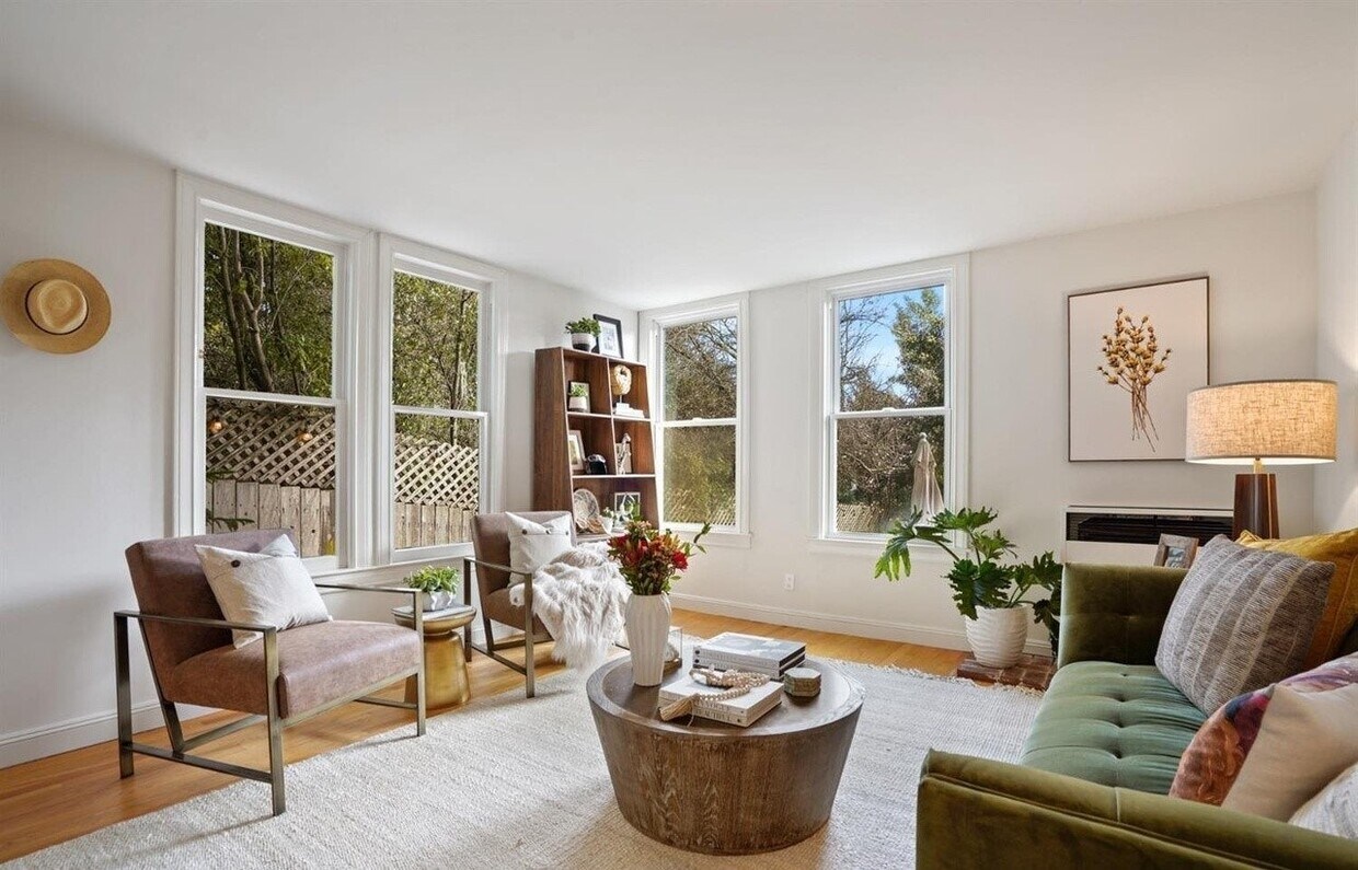 Foto principal - 2049 Golden Gate Ave