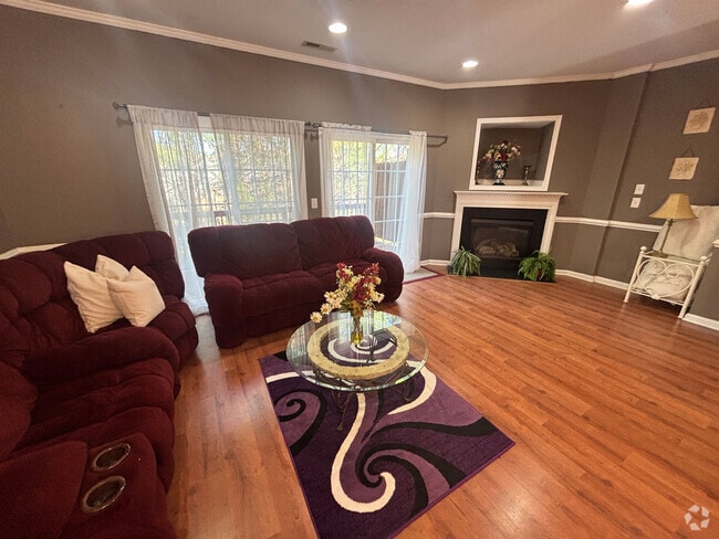 Building Photo - Room in Townhome on Linden Park Ln