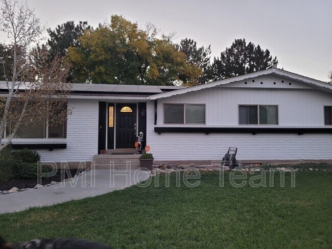 Foto del edificio - 785 N 200 E