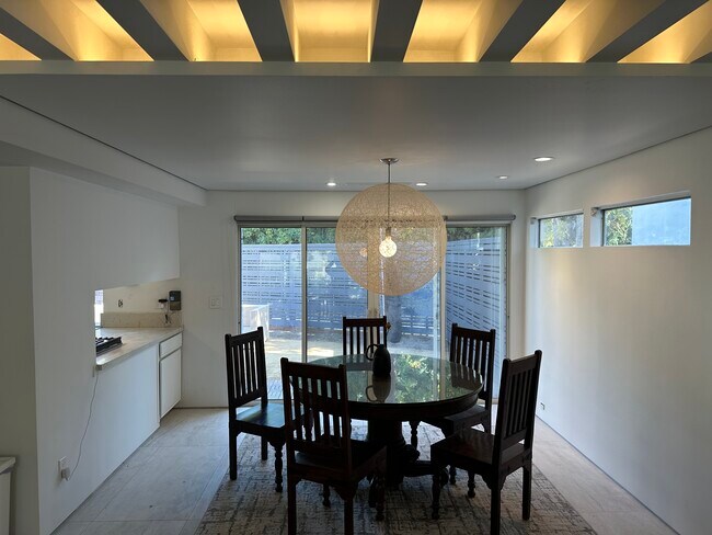 Building Photo - 5214 Dawes Ave
