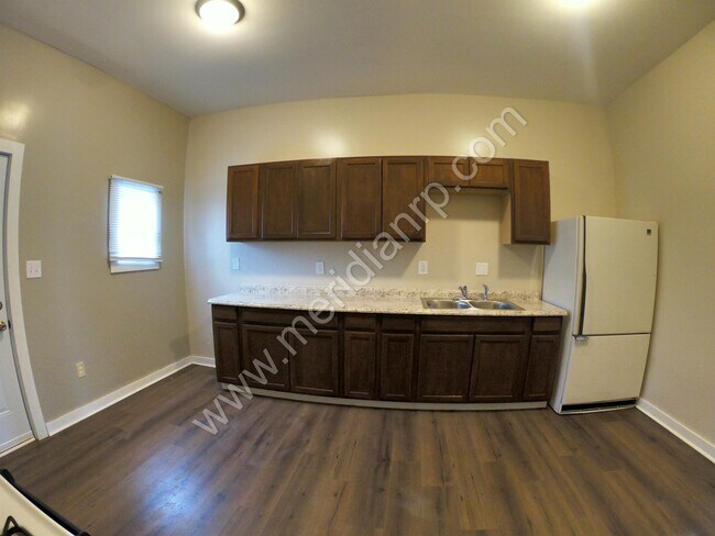 Foto del edificio - 316 W Williams St