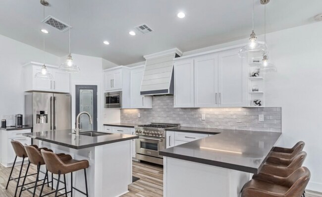 Foto del edificio - 3806 N 14th Pl