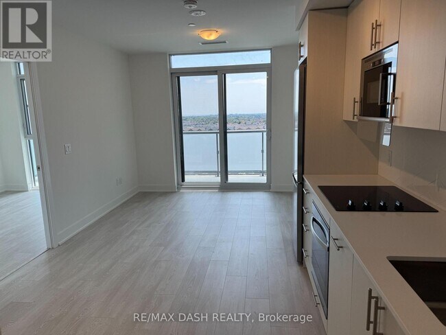 Photo du bâtiment - 2545 Simcoe St N