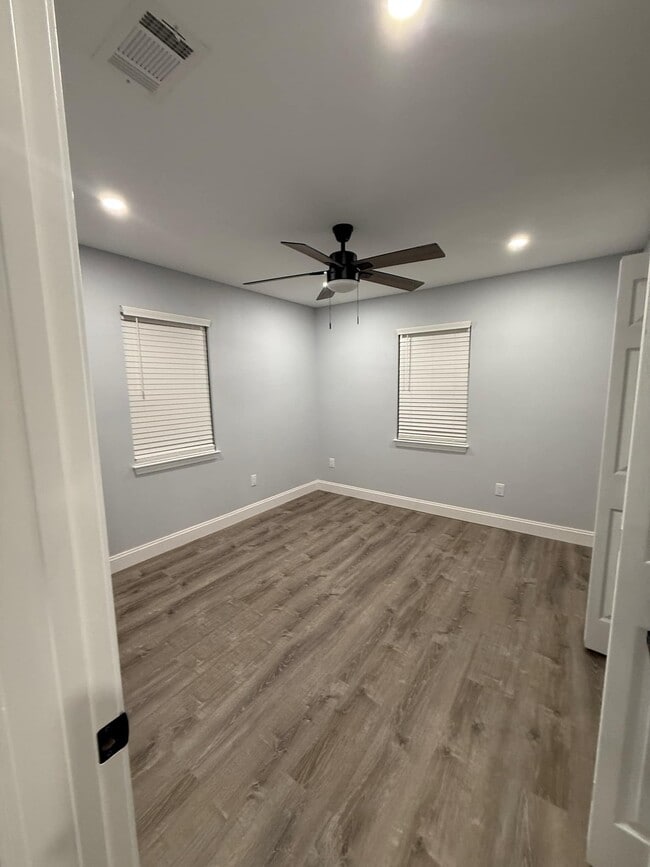 Foto del edificio - 1109 S Wilson St