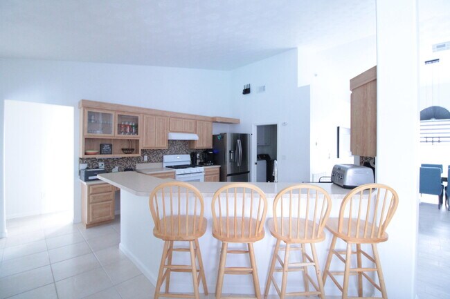 Foto del edificio - 2957 SW Collings Dr