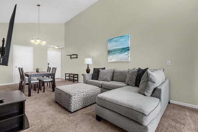 Building Photo - 3841 Atrium Dr