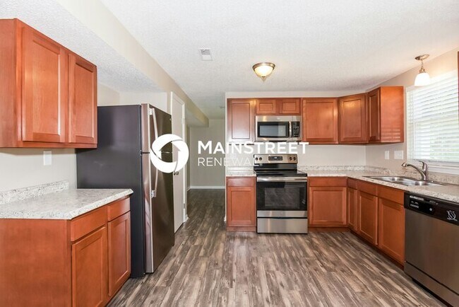 Building Photo - 4 Bedroom Pet-Friendly Home in Charlotte, ...