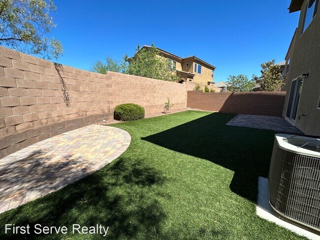 Foto del edificio - 4 br, 2.5 bath House - 10560 Mount Blackbu...