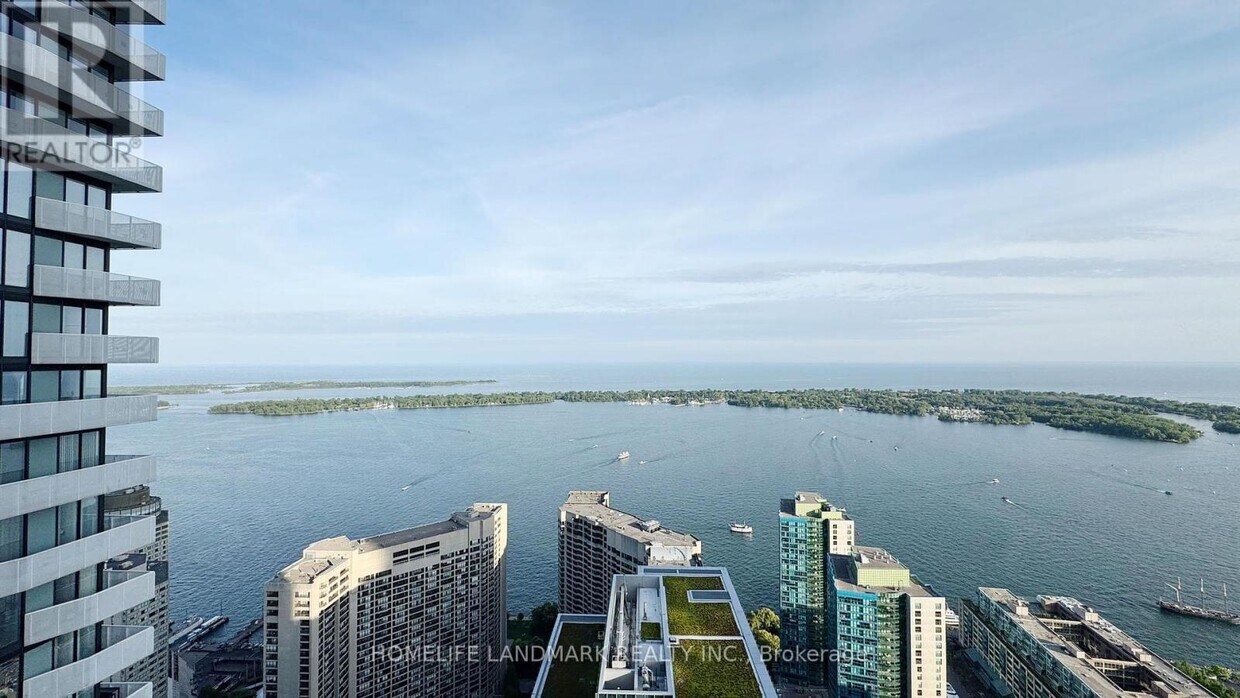 Primary Photo - 100-6100 Harbour St
