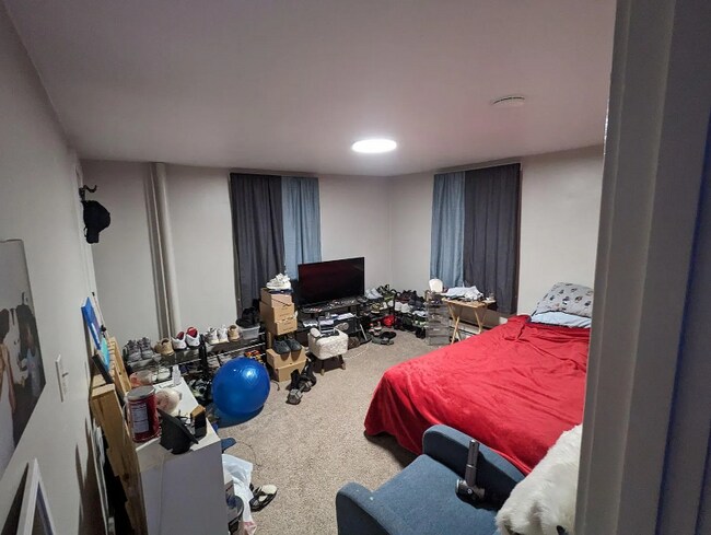 Foto del edificio - 329 N Church Rd