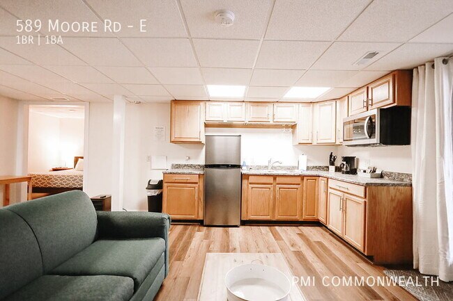 Foto del edificio - 589 Moore Rd