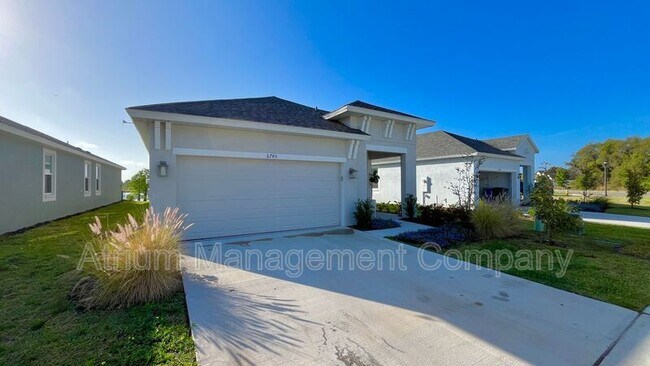 Building Photo - 6740 Great Bear Dr