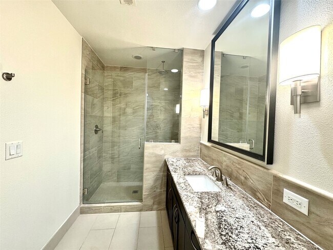 Foto del edificio - 2303 Mid Ln