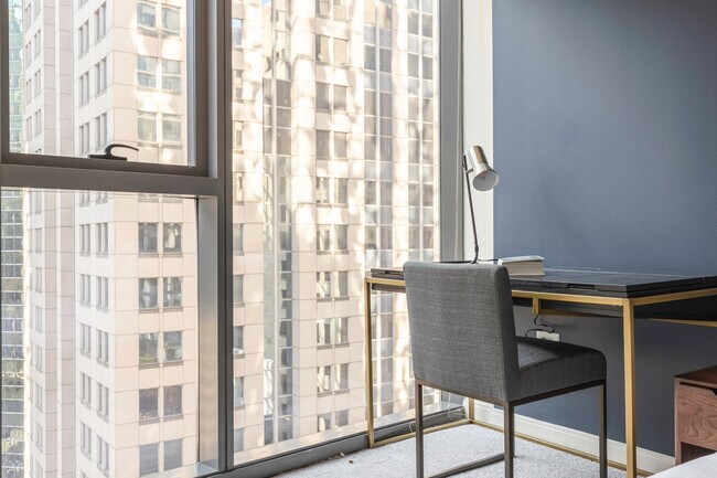 Foto del edificio - 615 W 7th St
