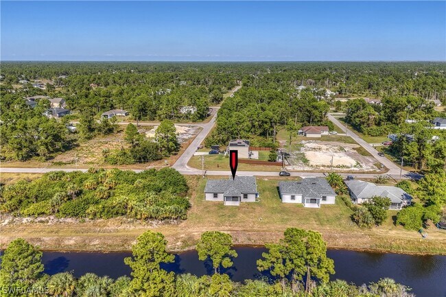 Foto del edificio - 1132 Cummings St E